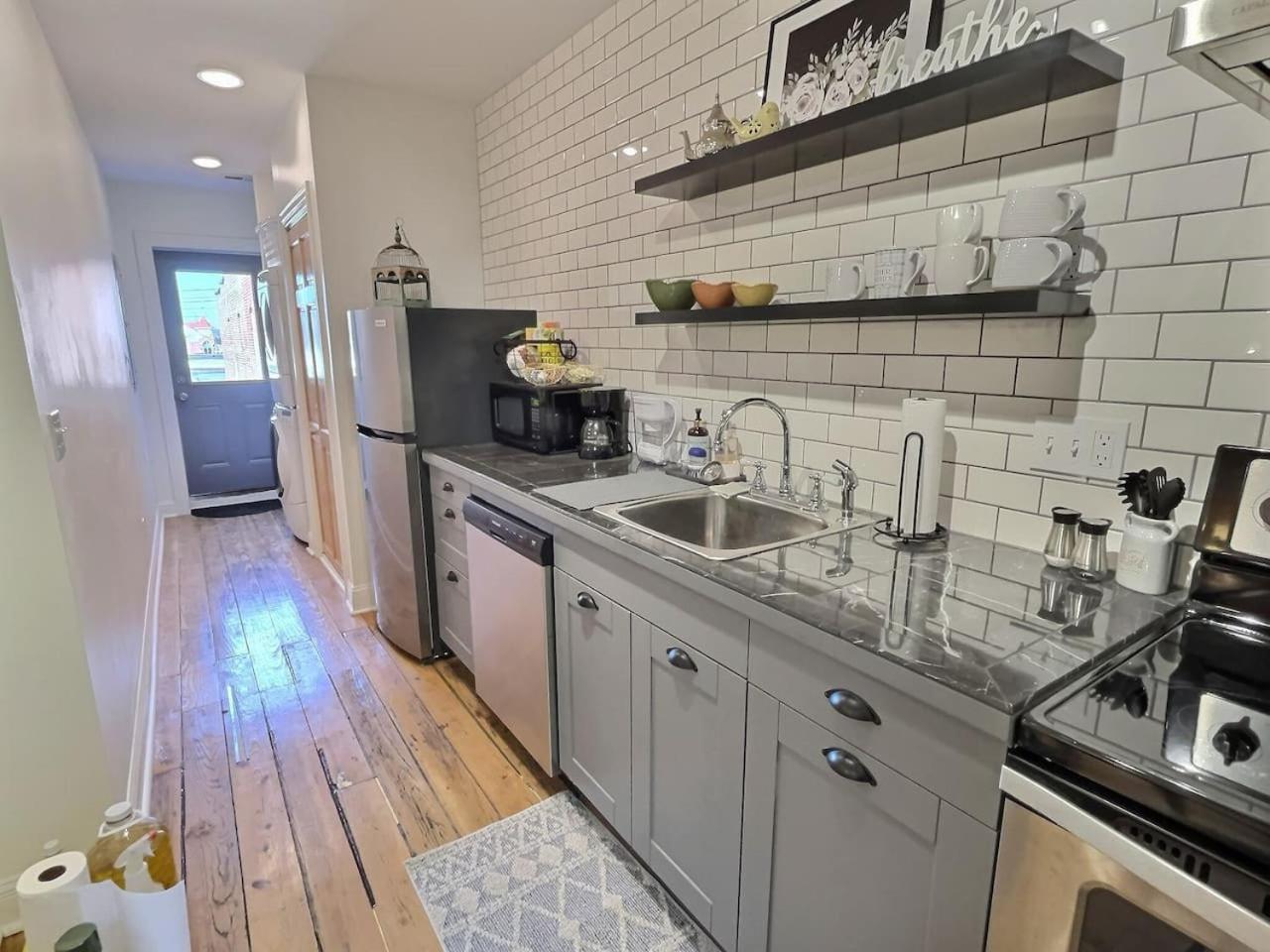 R And R Guest House Moberly 외부 사진