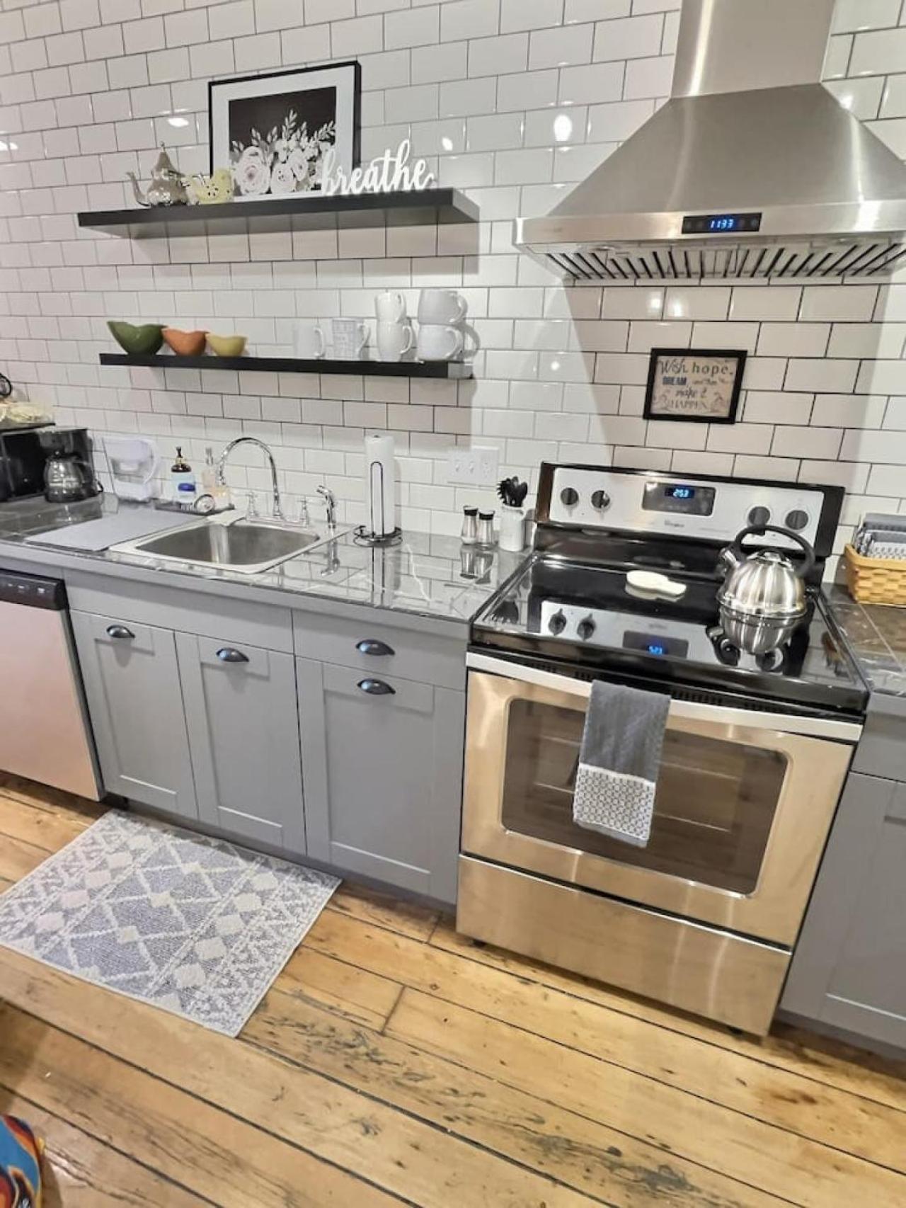 R And R Guest House Moberly 외부 사진