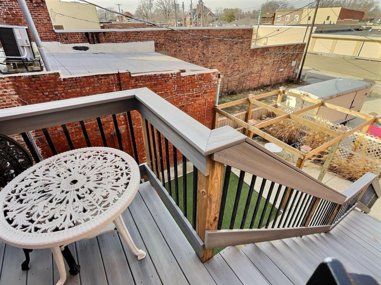 R And R Guest House Moberly 외부 사진